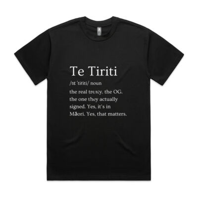 Men's Dark Heavy Tee – Te Tiriti Thumbnail